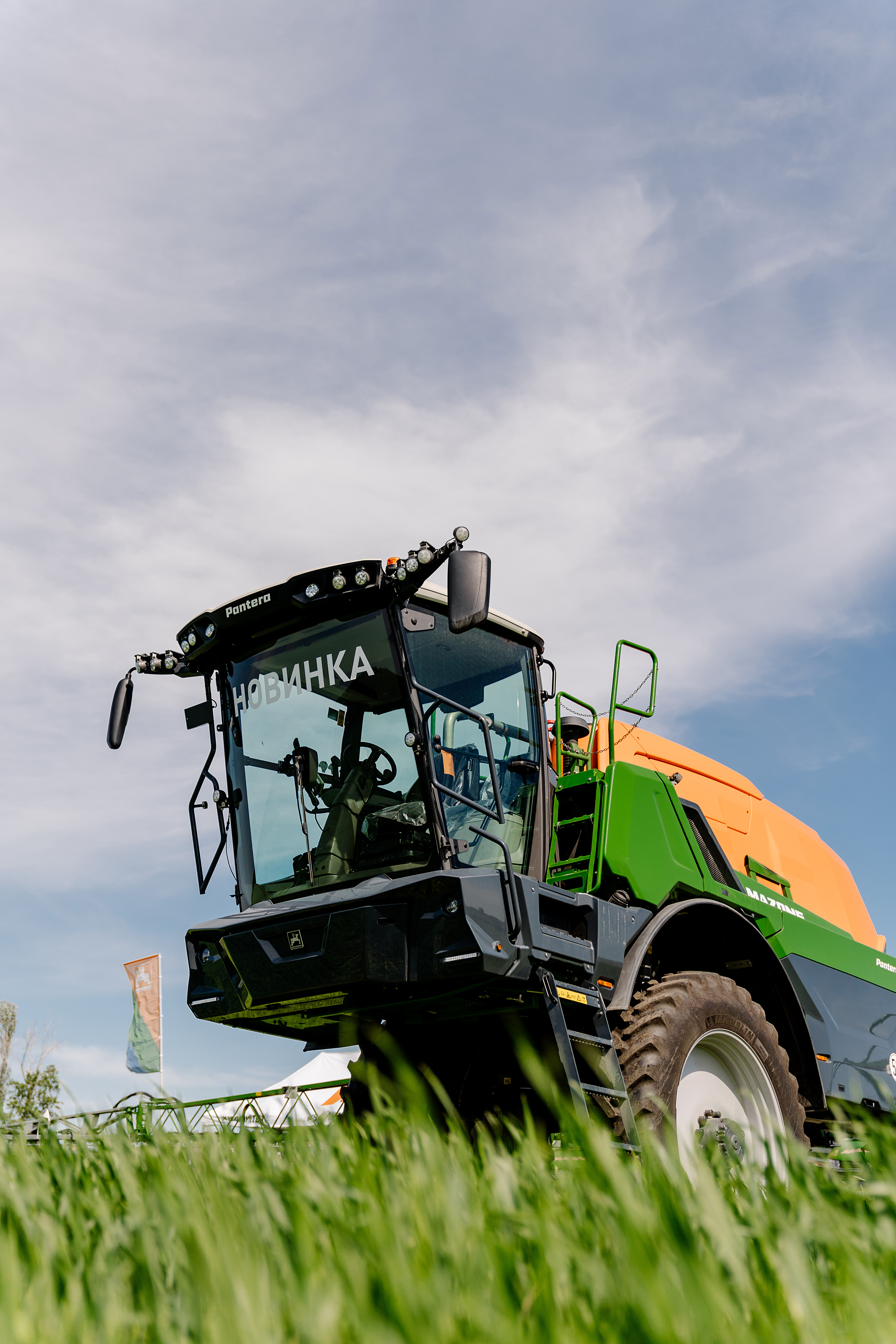 Amazone Pantera 7004 — самый производительный самоходный опрыскиватель в линейке Amazone