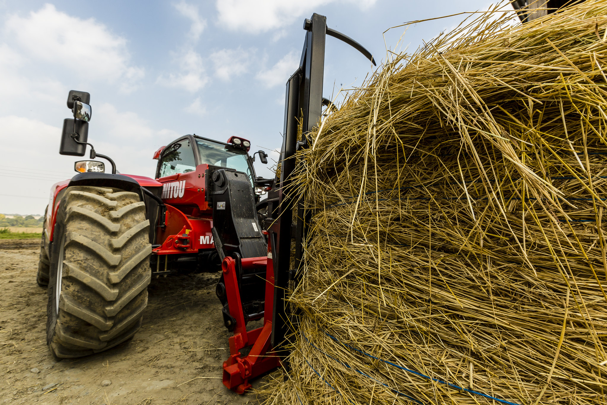 1. Manitou MLT-X 741-140 V+