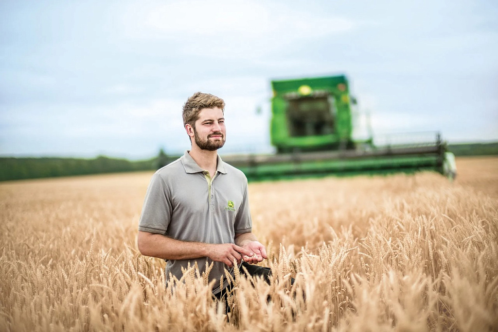 Поздравляем с днем работника сельского хозяйства